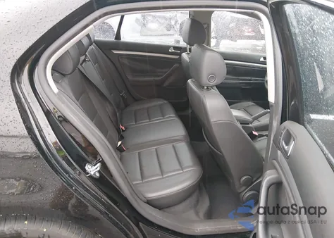 2006 Volkswagen Jetta 2.5 z USA, uszkodzony, nr VIN 3VWSG71K66M648751